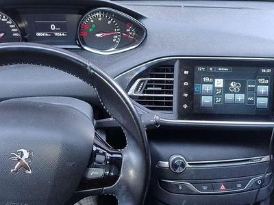 Usata Peugeot 308 Business-Line 120 CV (88 kW) 2015 Argento Berlina