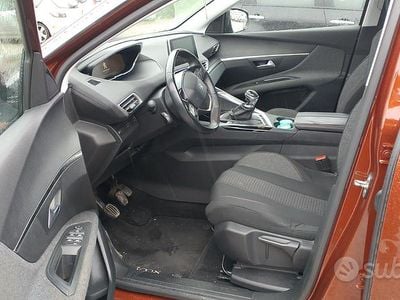 Usata Peugeot 3008 131 CV (96 kW) 2018 Marrone SUV