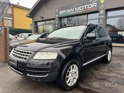 Usata VW Touareg R 174 CV (127 kW) 2004 Nero SUV