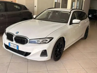 Usata BMW 318 150 CV (110 kW) 2022 Bianco Station wagon