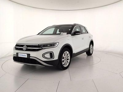 Usata VW T-Roc Style 110 CV (80 kW) 2023 Pure white nero SUV
