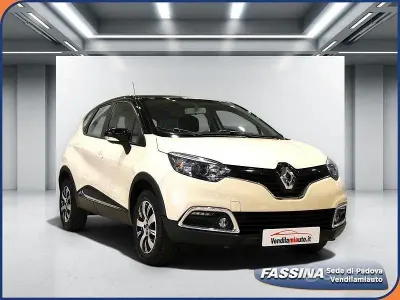 Usata Renault Captur Intens 90 CV (66 kW) 2016 Beige SUV