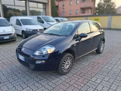 Usata Fiat Punto Street 77 CV (56 kW) 2018 Blu Utilitaria