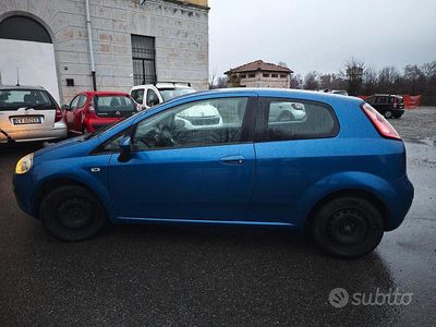 Usata Fiat Punto Evo 65 CV (47 kW) 2011 Blu Utilitaria