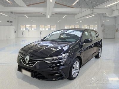 Usata Renault Mégane GrandTour Equilibre 116 CV (85 kW) 2022 Nero Station wagon