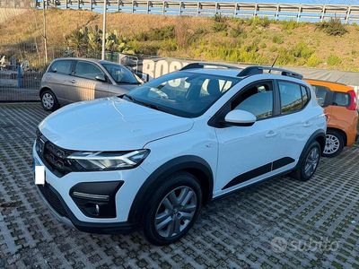 Bianco Usata 2022 Dacia Sandero Expression Berlina | 11.700 € (Buon prezzo)