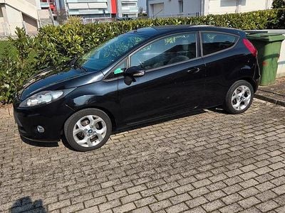 Usata Ford Fiesta 96 CV (70 kW) 2011 Nero Utilitaria