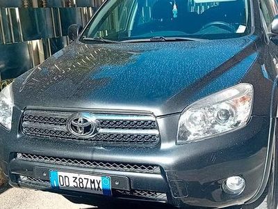 Usata Toyota RAV4 177 CV (130 kW) 2006 Grigio SUV