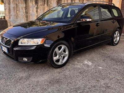 Usata Volvo V50 115 CV (84 kW) 2012 Nero Station wagon