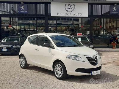Usata Lancia Ypsilon Silver 95 CV (69 kW) 2014 Bianco Utilitaria