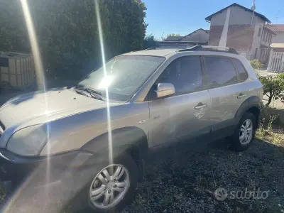 Usata Hyundai Tucson 141 CV (103 kW) 2007 Grigio SUV