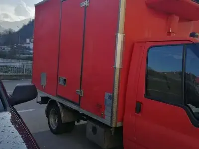 Usata Ford Transit 131 CV (96 kW) 2002 Rosso Furgone