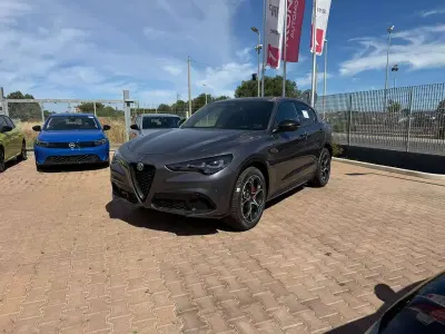 Nuova Alfa Romeo Stelvio Veloce 209 CV (153 kW) 2026 Grigio SUV