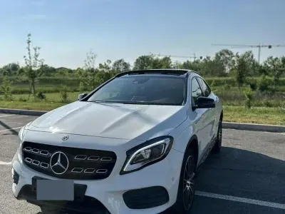 Usata Mercedes GLA200 136 CV (100 kW) 2017 SUV