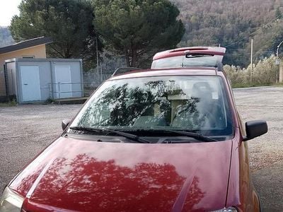 Usata Fiat Panda 4x4 Climbing 2005 Rosso Utilitaria
