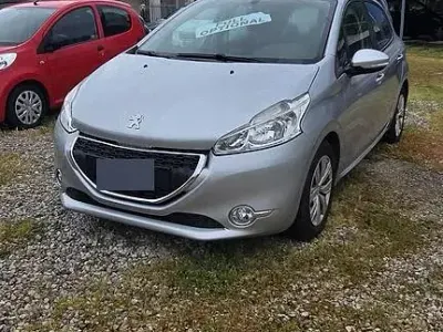 Usata Peugeot 208 82 CV (60 kW) 2012 Grigio Utilitaria