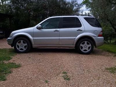 Begagnad Mercedes ML400 250 HK (183 kW) 2002 SUV
