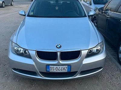 Usata BMW 318 122 CV (89 kW) 2007 Grigio Berlina