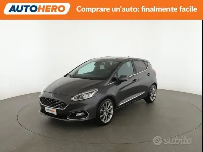 Usado Ford Fiesta Vignale 84 HP (61 kW) 2018 Cinzento Citadino