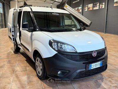 Usata Fiat Doblò 90 CV (66 kW) 2022 Bianco Monovolume