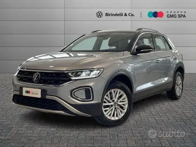 Usata VW T-Roc Life 110 CV (80 kW) 2023 Grigio SUV