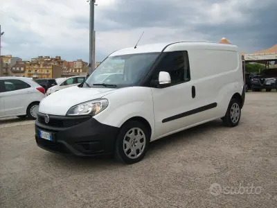 Usata Fiat Doblò 105 CV (77 kW) 2016 Bianco Monovolume
