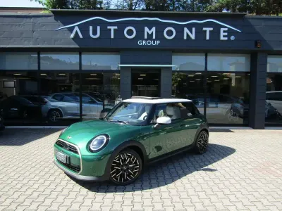 Usata Mini Cooper 114 kW (156 CV) 2025 British racing green Utilitaria
