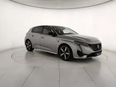 Usata Peugeot 308 GT 130 CV (95 kW) 2024 Grigio chiaro Berlina