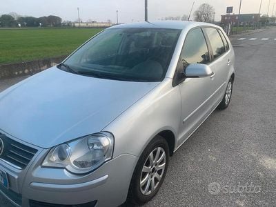 Usata VW Polo 75 CV (55 kW) 2006 Grigio Utilitaria
