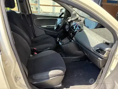 Usata Lancia Ypsilon Gold 69 CV (50 kW) 2012 Utilitaria