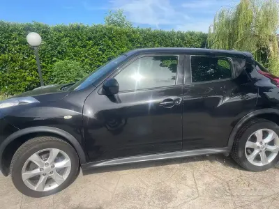 Usata Nissan Juke Tekna 110 CV (80 kW) 2012 Nero SUV