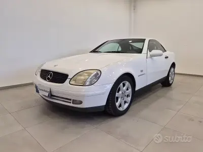 Usata Mercedes SLK200 192 CV (141 kW) 2000 Bianco Cabrio