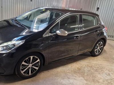 usata Peugeot 208 208I 2015 5p 1.6 bluehdi Allure 75cv