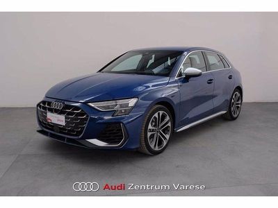 Usata Audi S3 Comfort 333 CV (244 kW) 2024 Blu ascari Berlina