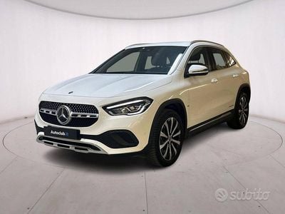 Usata Mercedes GLA200 150 CV (110 kW) 2022 Bianco SUV