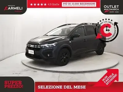 Usata Dacia Jogger Essentiel 101 CV (74 kW) 2023 Grigio Monovolume