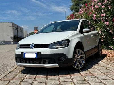 Usata VW Polo Cross 90 CV (66 kW) 2015 Bianco Utilitaria