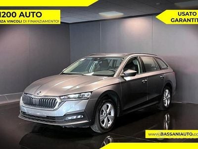 Usata Skoda Octavia Executive 116 CV (85 kW) 2023 Grigio Station wagon