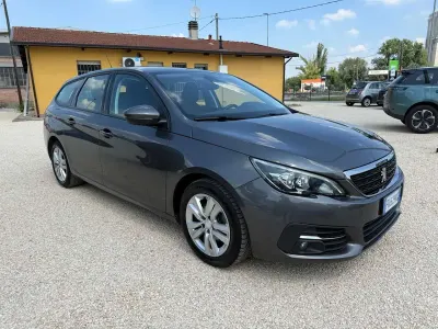 Occasion Peugeot 308 Allure 131 PK (96 kW) 2019 Grijs Stationwagen