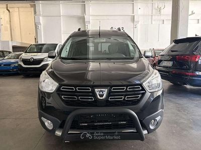 Usata Dacia Dokker Stepway 116 CV (85 kW) 2017 Nero Monovolume