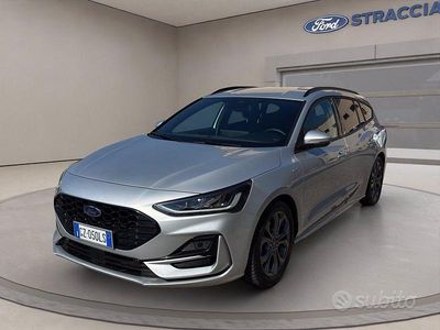 Usata Ford Focus ST-Line 116 CV (85 kW) 2025 Grigio metallizzato Station wagon
