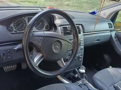 Usata Mercedes B180