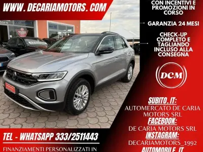 Usata VW T-Roc Life 150 CV (110 kW) 2022 Argento SUV