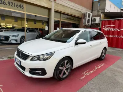 Usata Peugeot 308 Allure 131 CV (96 kW) 2020 Bianco Station wagon