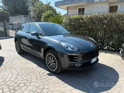 Usata Porsche Macan 250 CV (183 kW) 2017 Grigio SUV