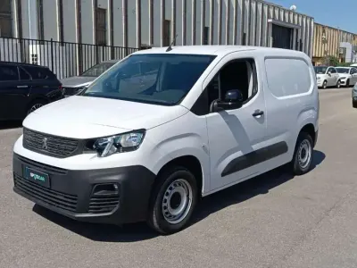 Usata Peugeot Partner Premium 102 CV (75 kW) 2022 Bianco Monovolume