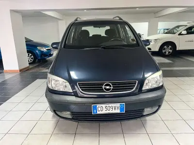 Usata Opel Zafira Elegance 125 CV (91 kW) 2003 Grigio Monovolume