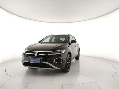 Usata VW T-Roc Style 110 CV (80 kW) 2023 Nero SUV