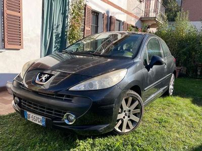 usata Peugeot 207 3p 1.6 hdi 16v Feline 110cv fap