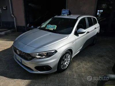Usata Fiat Tipo Easy 120 CV (88 kW) 2016 Grigio Station wagon